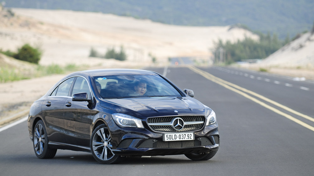 Mercedes-Benz CLA200: Xe coupe 4 cửa hoàn hảo cho giới trẻ _AUT6560.jpg