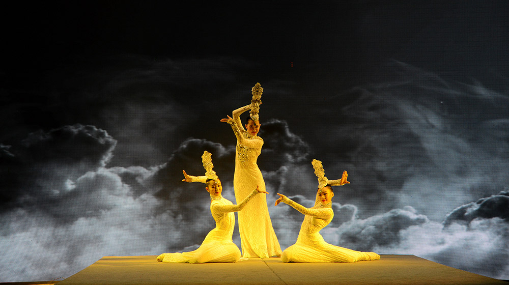 Những khoảnh khắc ấn tượng trong lễ ra mắt Audi A8L audi-a8l (10).jpg