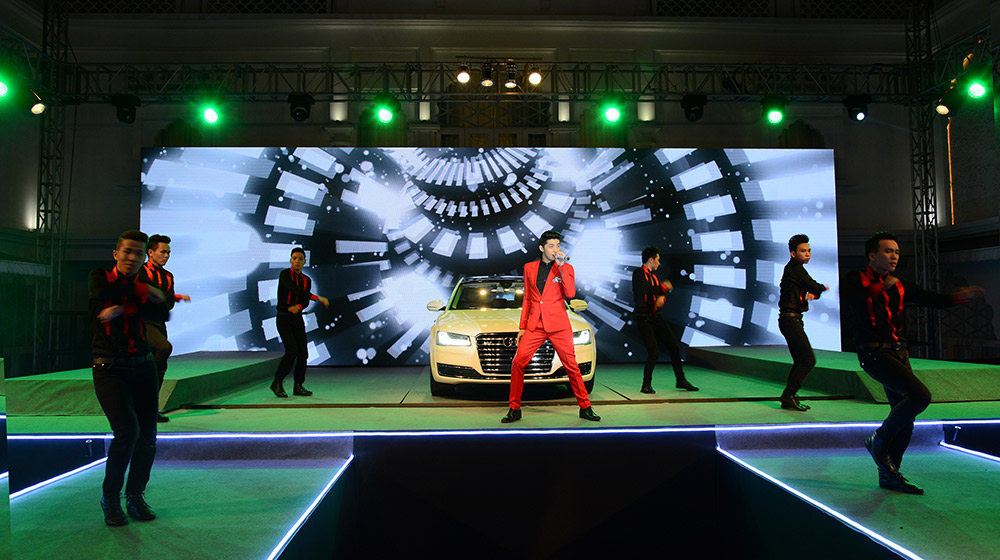 Những khoảnh khắc ấn tượng trong lễ ra mắt Audi A8L audi-a8l (15).jpg