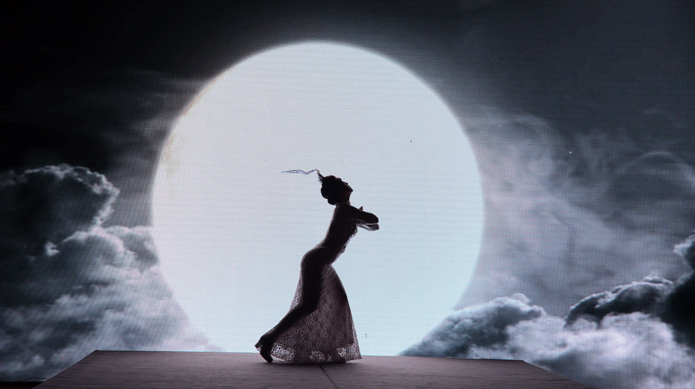 Những khoảnh khắc ấn tượng trong lễ ra mắt Audi A8L audi-a8l (8).jpg