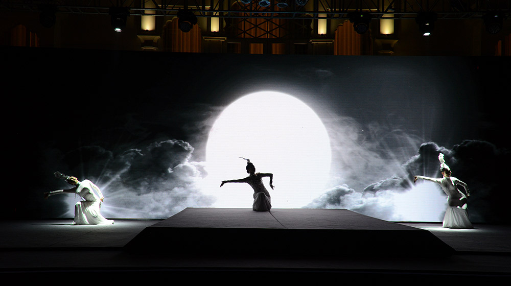 Những khoảnh khắc ấn tượng trong lễ ra mắt Audi A8L audi-a8l (9).jpg