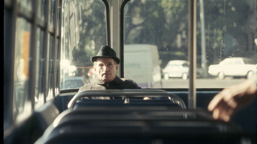 Bị “lộ” tính cách qua việc chọn chỗ trên xe autodaily-vitri-xebus-(1).jpg