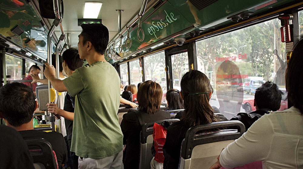 Bị “lộ” tính cách qua việc chọn chỗ trên xe autodaily-vitri-xebus-(3).jpg