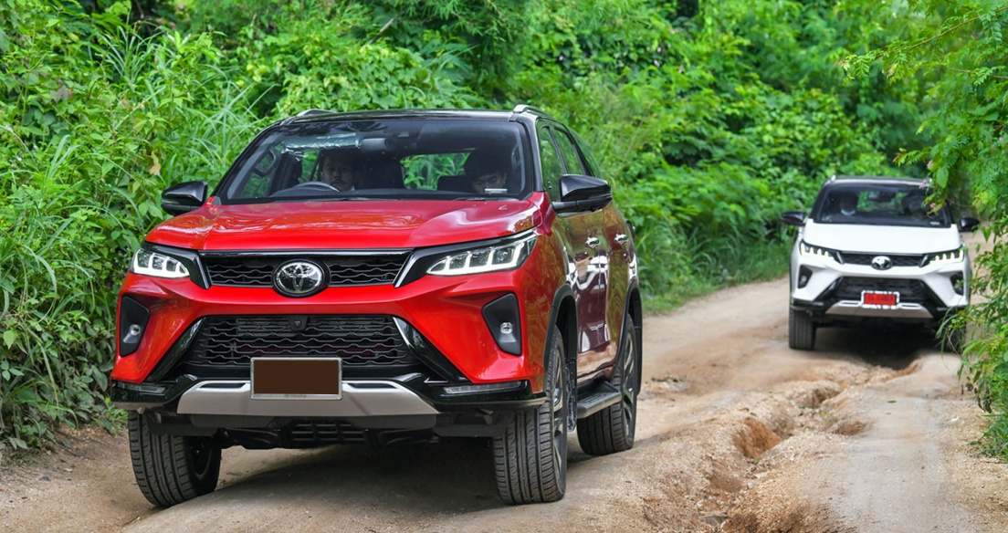 Trọn bộ ảnh Toyota Fortuner Legender 2021 offroad cực chất