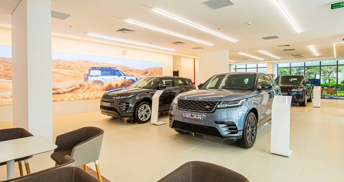 Đột nhập showroom trăm tỷ Range Rover, Jaguar tại Hà Nội