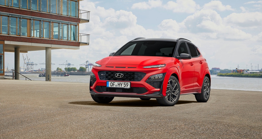 Hyundai Kona 2021 ra mắt với thiết kế cuốn hút hơn, đe dọa Kia Seltos