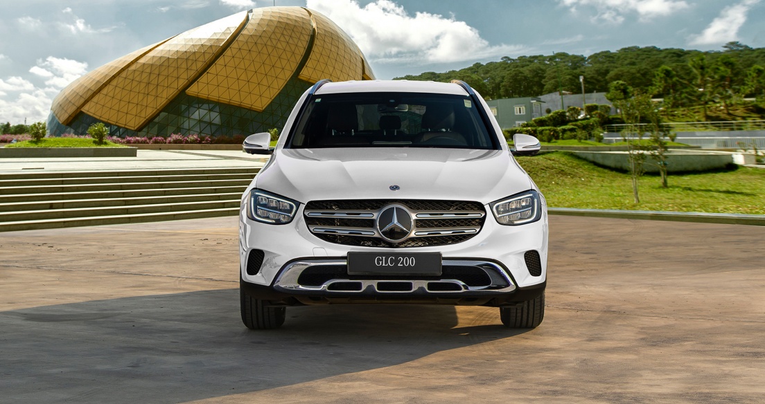 Top 5 mẫu SUV hạng sang tầm giá dưới 2 tỷ đồng đáng mua tại Việt Nam