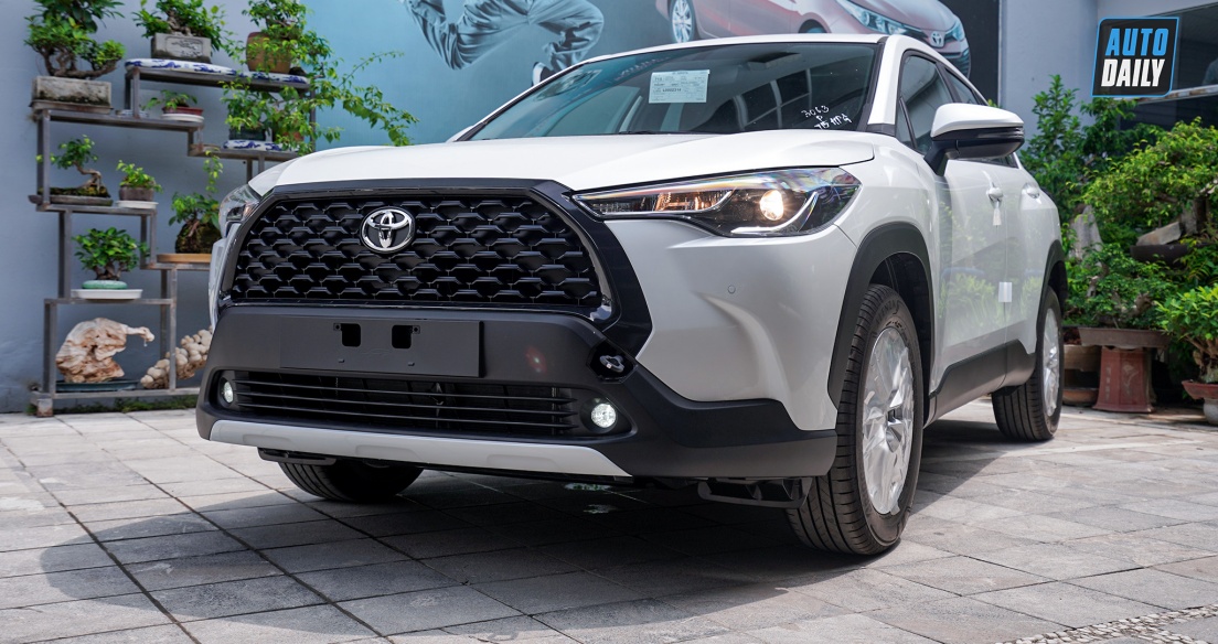 Toyota Corolla Cross 2021 bản 720 triệu có mặt tại đại lý