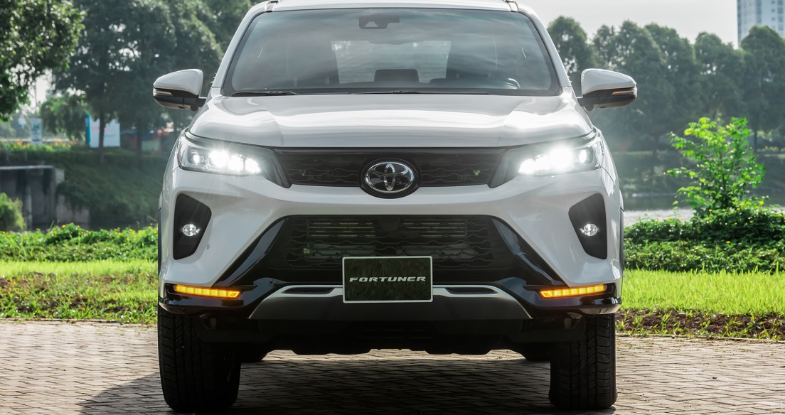 Giá lăn bánh Toyota Fortuner 2021 - Cao nhất hơn 1,5 tỷ đồng