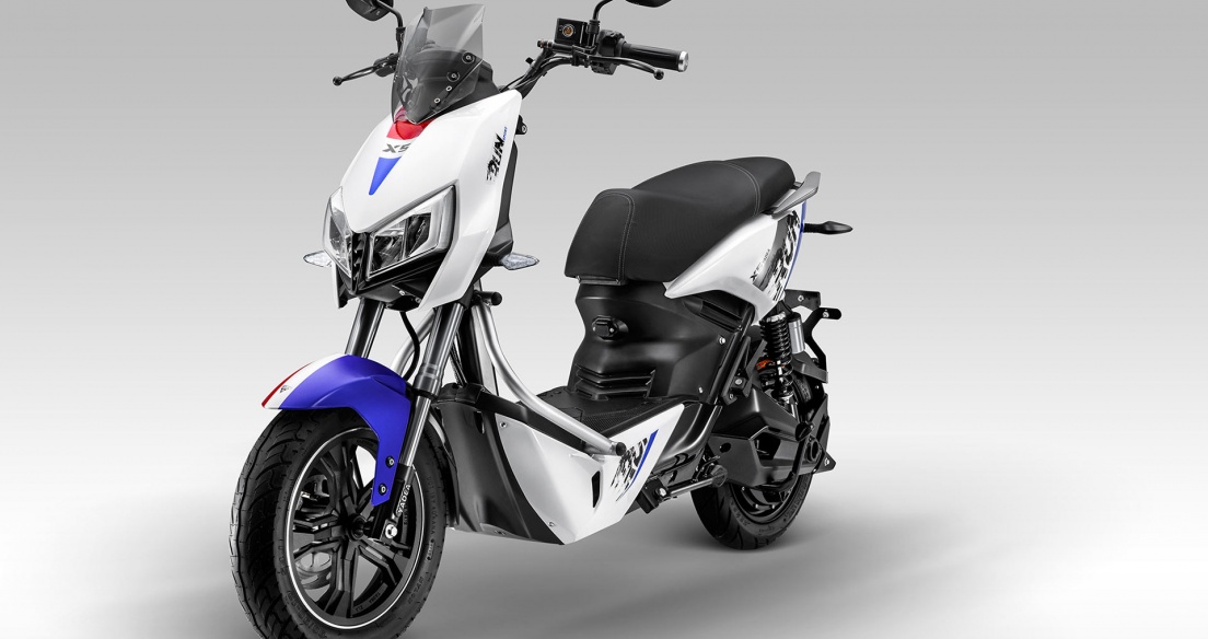 Xe máy điện YADEA X5 chính thức mở bán tại Việt Nam, giá 21,99 triệu