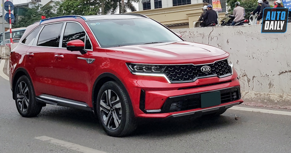 Nhiều chủ xe Kia Sorento 2021 hào hứng khoe nhận xe, khen thiết kế đẹp, nội thất ổn