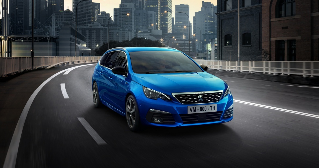 Peugeot 308 2021 chốt giá từ 28.105 USD, đối thủ của Ford Focus