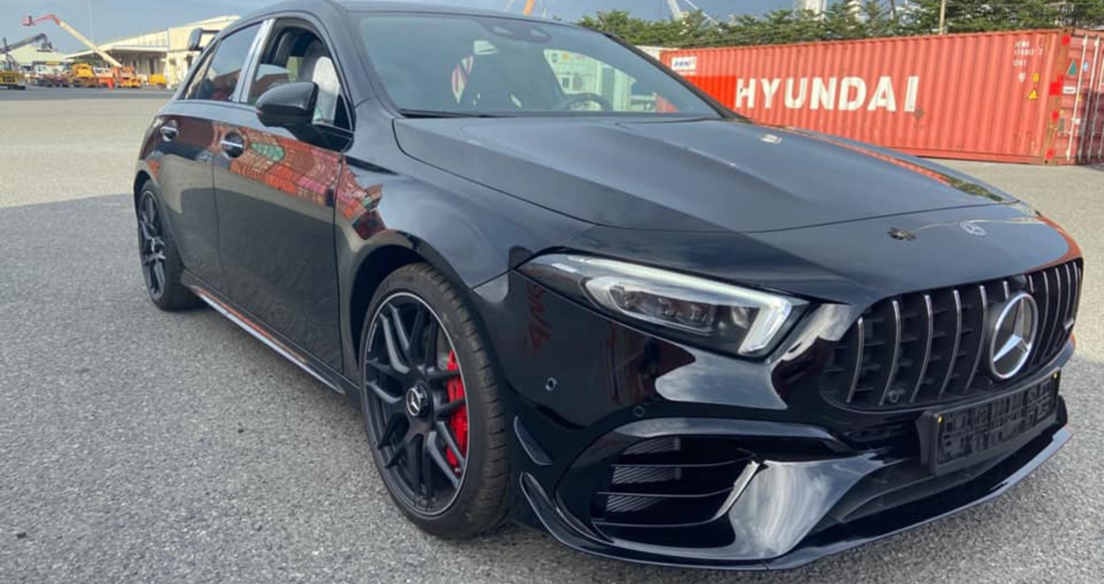 Mercedes-AMG A45 S 2020 đầu tiên về VN, động cơ 2.0 thương mại mạnh nhất thế giới