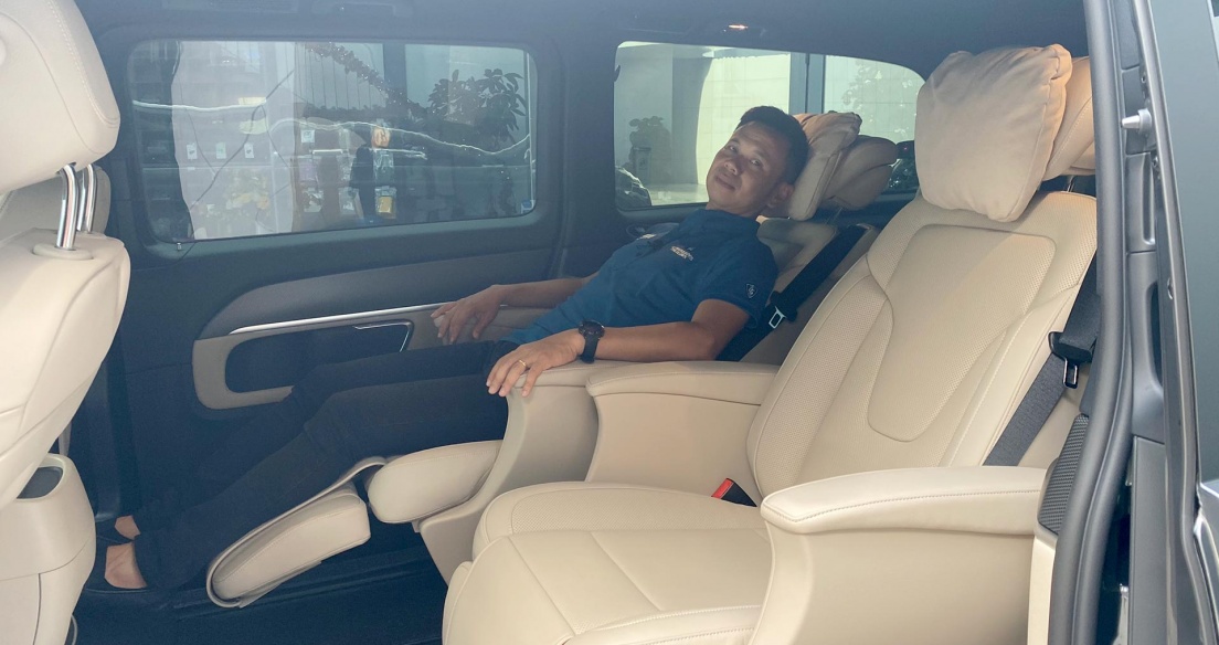 Chỉ hơn 3 tỷ mua Mercedes V250 AMG đã có trải nghiệm ghế thương gia gần giống Maybach