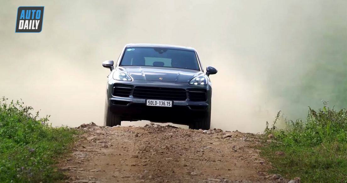 Teaser Porsche Cayenne - Một từ thôi: ĐẲNG CẤP