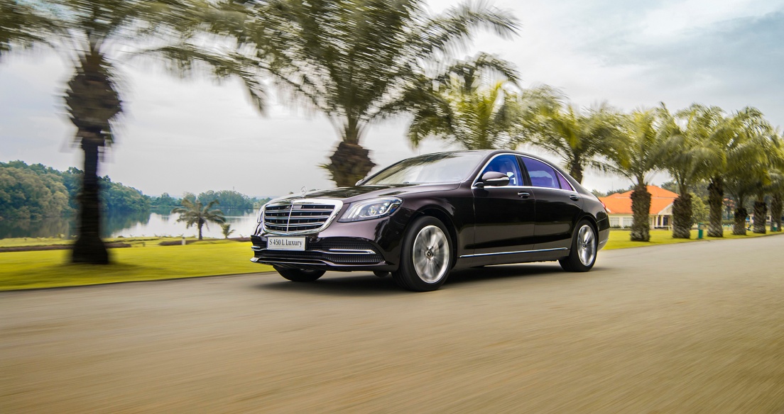 Ẩn tính năng Hỗ trợ đỗ xe chủ động trên xe Mercedes tại Việt Nam