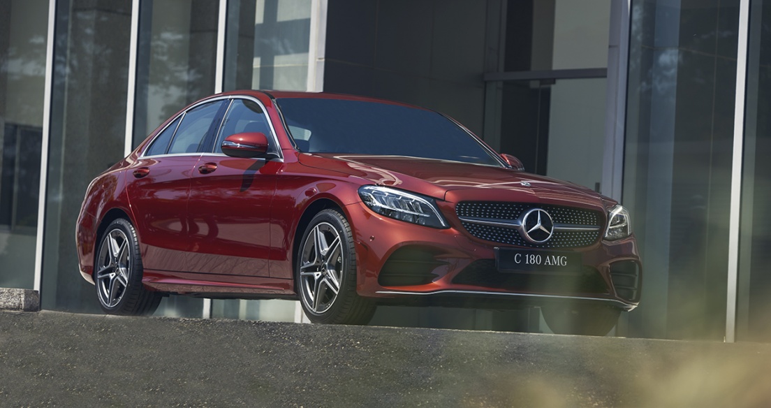 Chi tiết giá lăn bánh Mercedes-Benz C180 AMG 2021 tại Việt Nam
