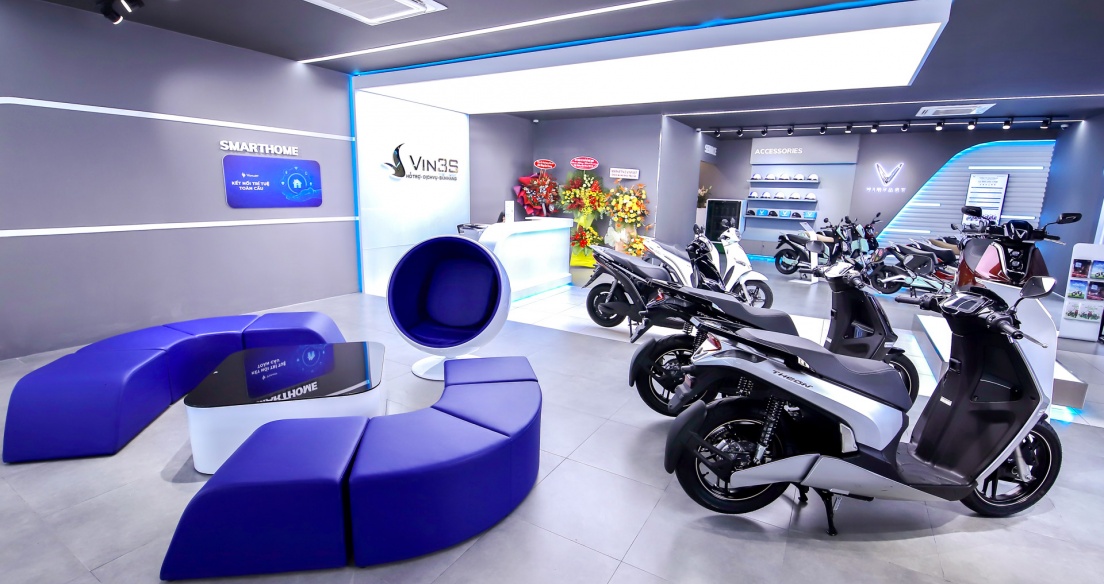 VinFast khai trương đồng loạt 64 showroom xe máy điện