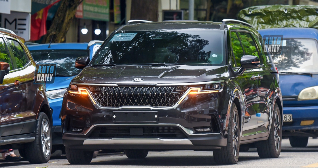 Diện kiến Kia Sedona 2021 đầu tiên về Việt Nam, đẹp và rất hiện đại