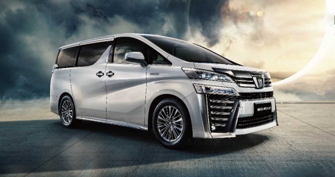 Toyota Crown Minivan ra mắt: Phiên bản ‘anh em song sinh’ của Toyota Alphard