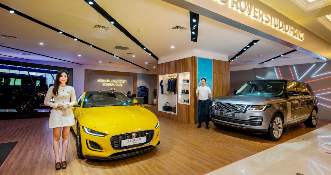 Không gian trưng bày mới của Jaguar Land Rover tại Tràng Tiền Plaza