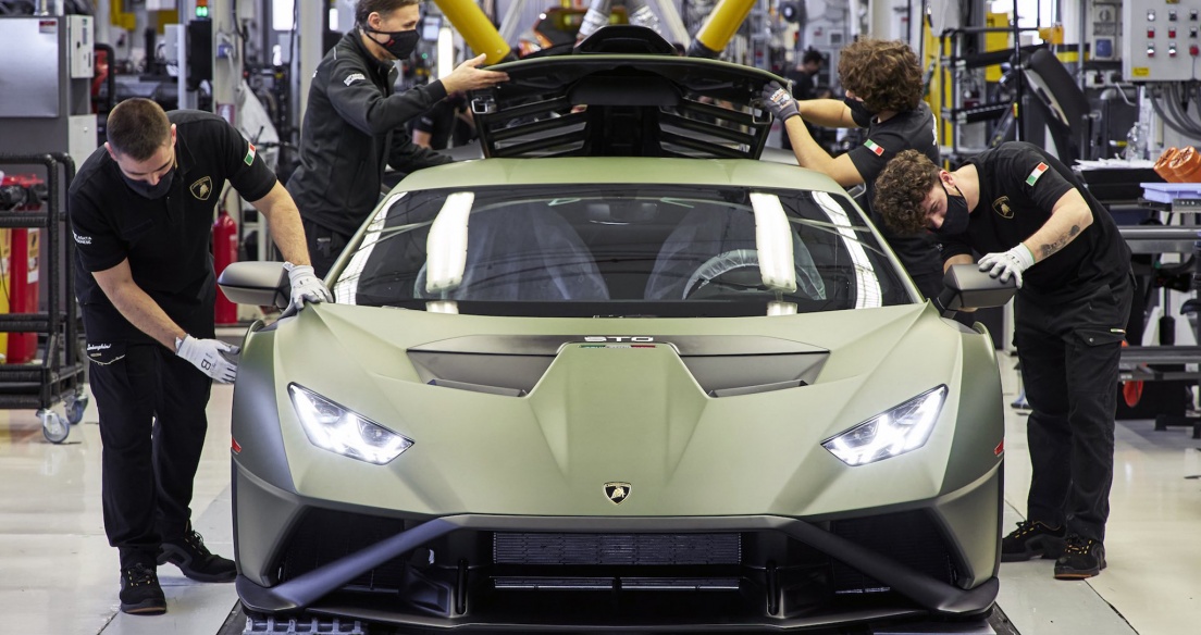 Lamborghini công bố kế hoạch điện khí hoá, hồi kết của động cơ hút khí tự nhiên?