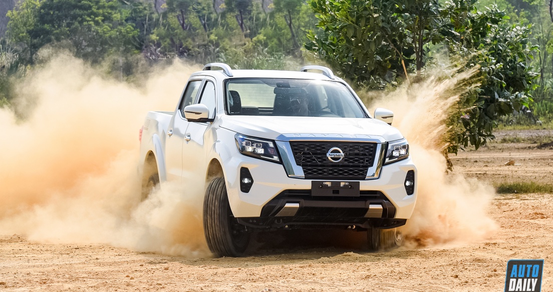 Đánh giá Nissan Navara 2021: "Kẻ thách thức" phân khúc bán tải