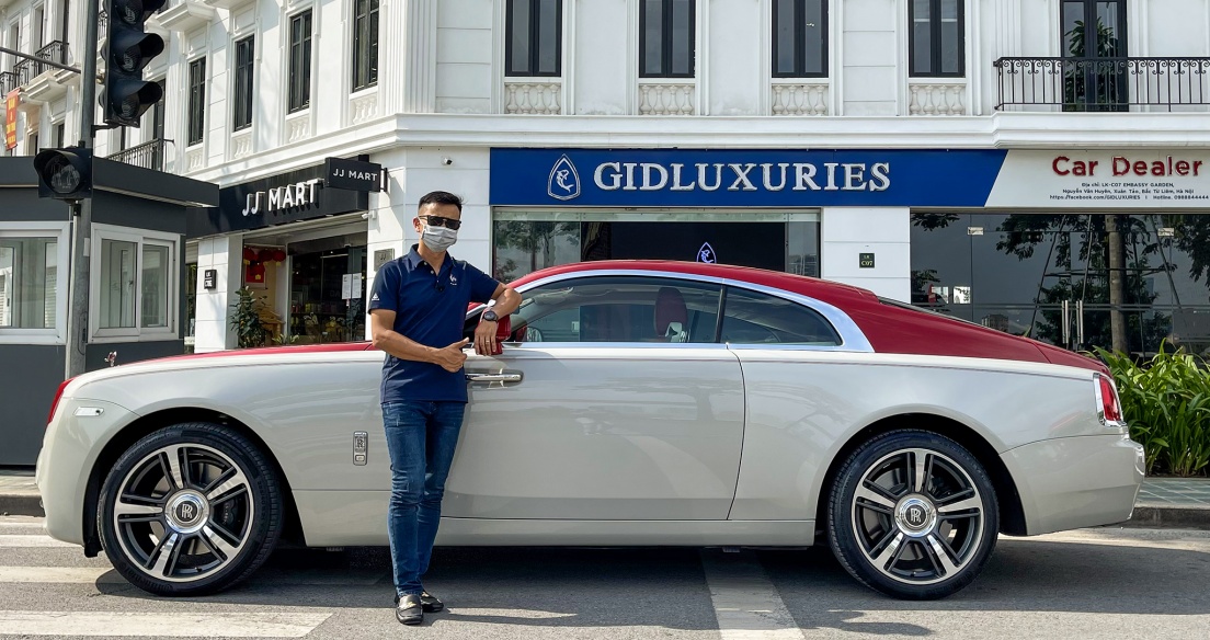 Dạo phố cùng Rolls-Royce Wraith - Coupe siêu sang hàng hiếm tại Việt Nam