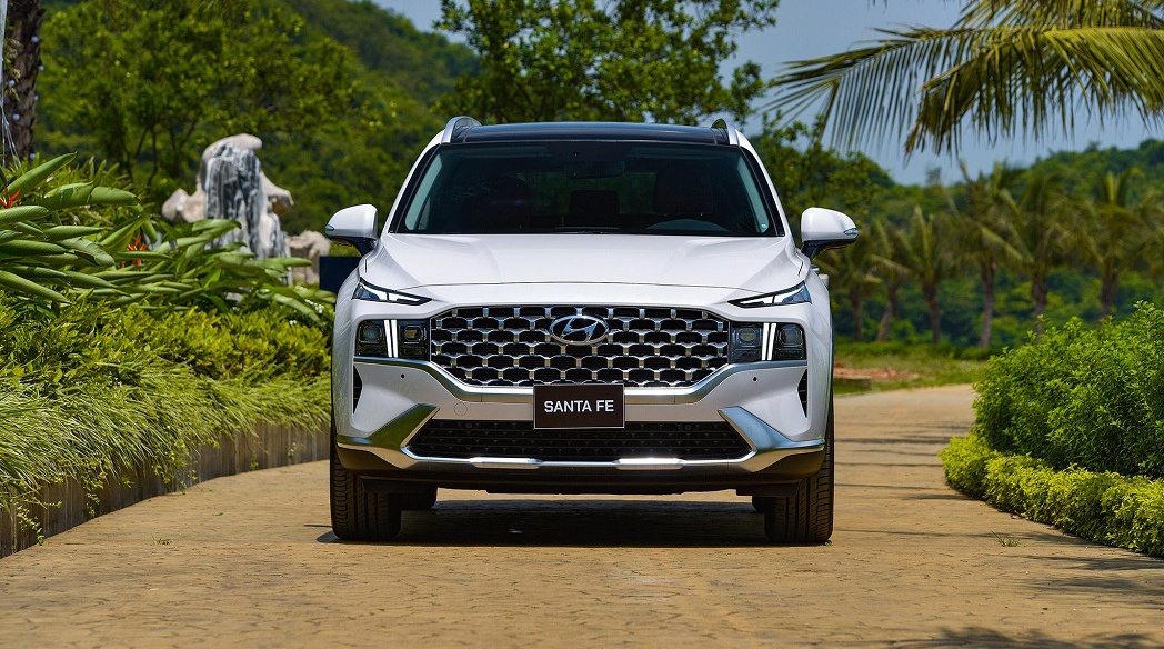 Phân khúc SUV 7 chỗ tháng 5/2021: Hyundai Santa Fe không có đối thủ
