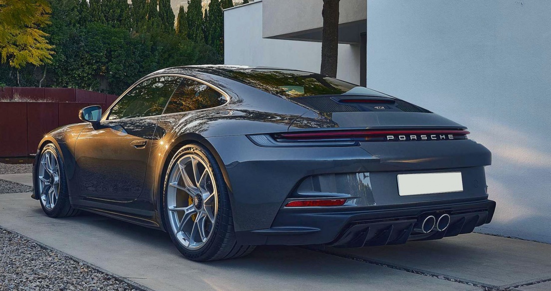 Porsche 911 GT3 Touring 2022 ra mắt, 502 mã lực giá 161.000 USD