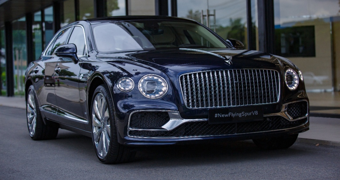 Chiêm ngưỡng Bentley Flying Spur V8 First Edition chính hãng đầu tiên tại Việt Nam