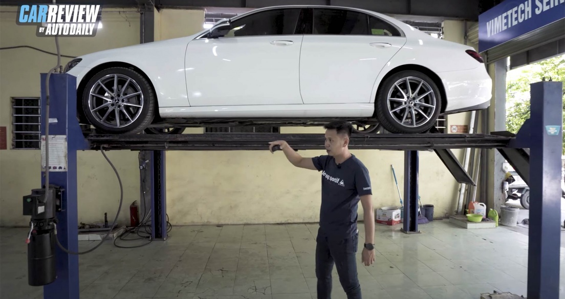 Soi chi tiết gầm Mercedes E300 AMG 2021 - Lý do xe Đức chạy PHÊ