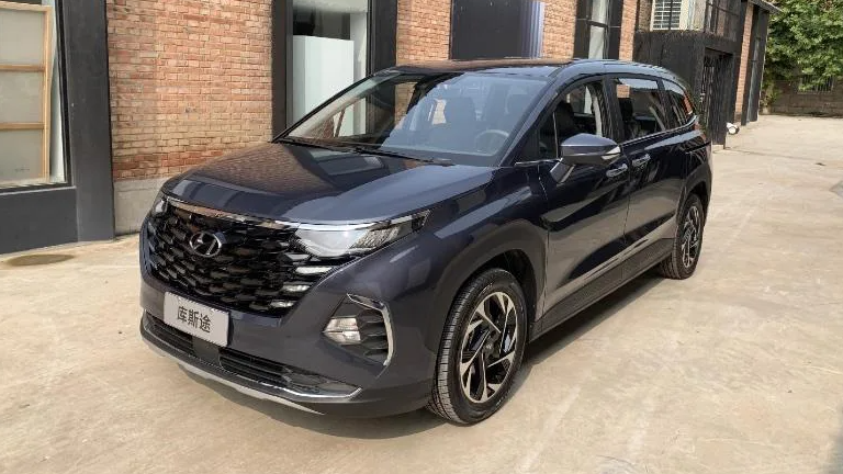 Ảnh thực tế Hyundai Custo 2022: ‘Tucson phiên bản 7 chỗ’ với nội thất xịn xò