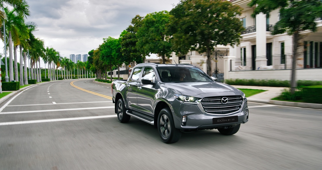Mazda BT-50 2021 ra mắt tại Việt Nam, giá từ 659 triệu đồng