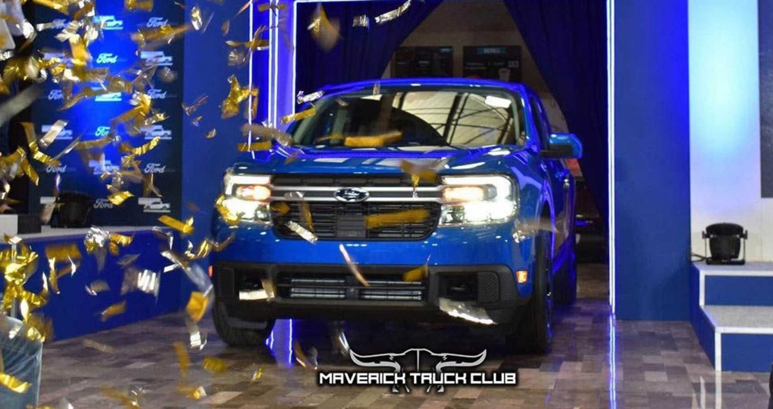 Bán tải cỡ nhỏ Ford Maverick 2022 bắt đầu được sản xuất