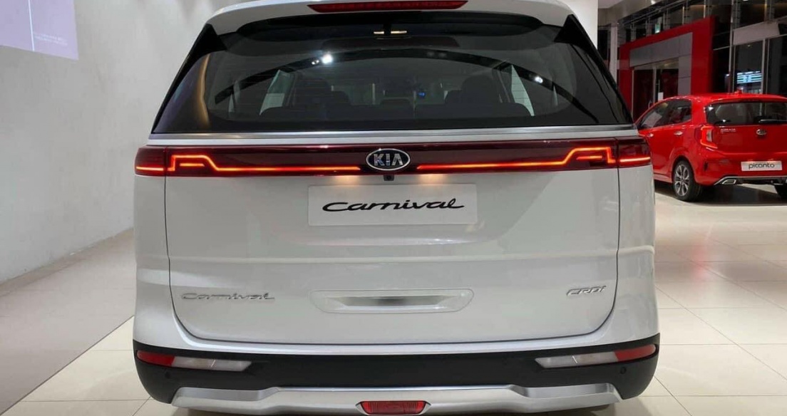 Kia Carnival nhận hàng loạt nâng cấp, khách đặt sớm được giảm 20 triệu