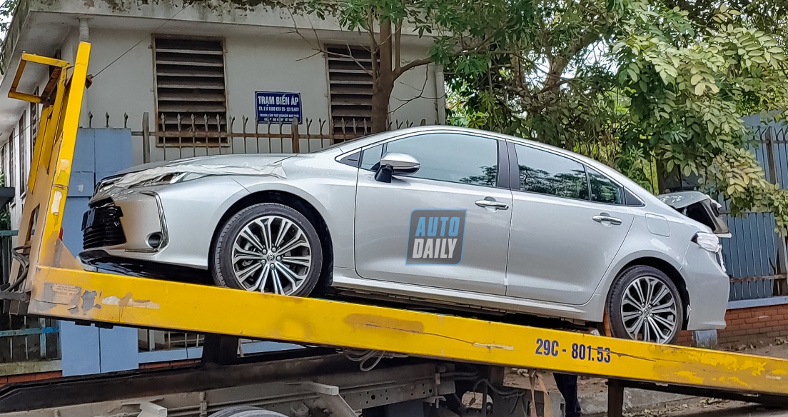 Toyota Corolla Altis 2022 sắp ra mắt tại Việt Nam quyết đấu Kia K3