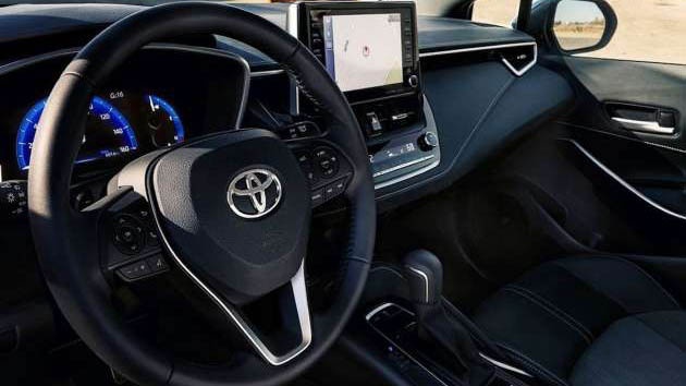 Toyota tung ảnh nhá hàng GR Corolla 2022, chuẩn bị cho ngày ra mắt