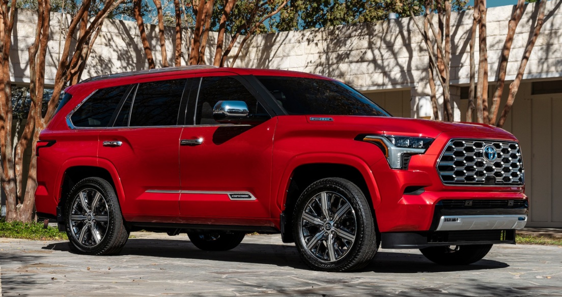 Toyota Sequoia 2023 ra mắt: Lột xác ấn tượng, quyết đấu Ford Expedition