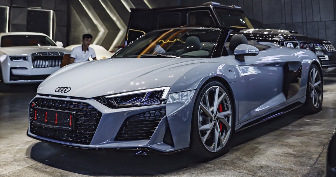 Audi R8 Spyder V10 2021 đầu tiên về Việt Nam, giá khoảng 14 tỷ