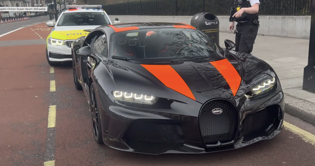Bugatti Chiron Super Sport 300+ 4 triệu USD bị phạt vì không gắn biển số trước