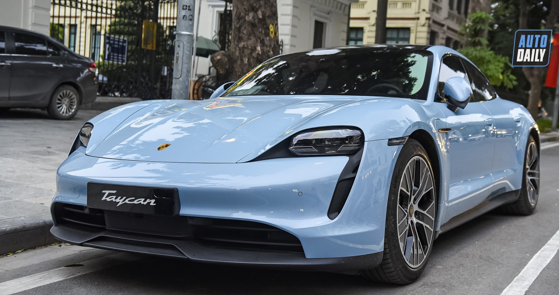 Porsche Taycan màu lạ mắt tại Hà Nội, xe điện hạng sang giá từ 4,76 tỷ