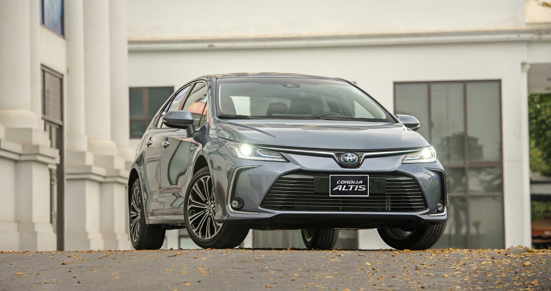 Toyota Corolla Altis 2022 ra mắt Việt Nam, giá từ 719 triệu đồng