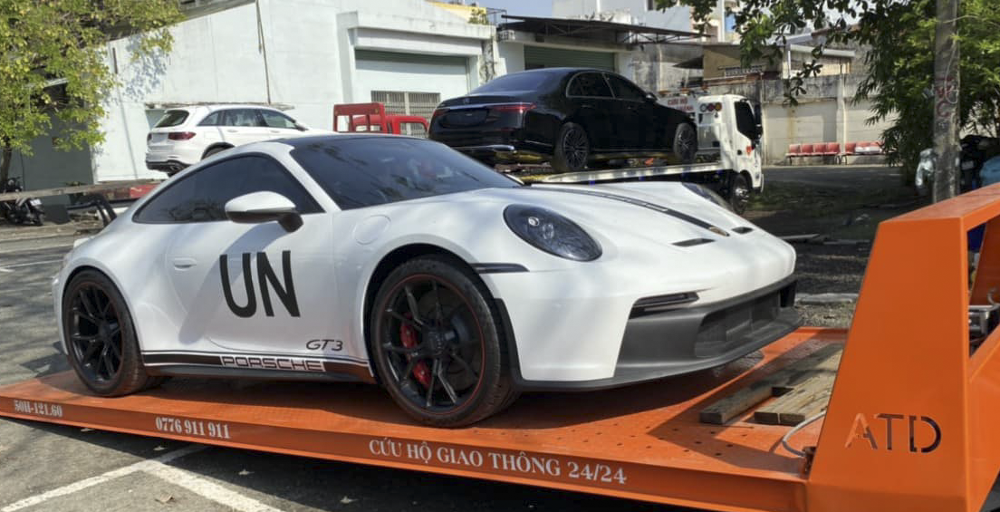 Porsche 911 GT3 2022 đầu tiên ra biển trắng tại Việt Nam
