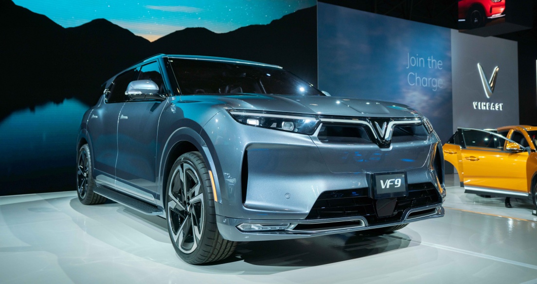 Chùm ảnh bộ đôi VinFast VF8, VF9 trên sân khấu New York Auto Show 2022