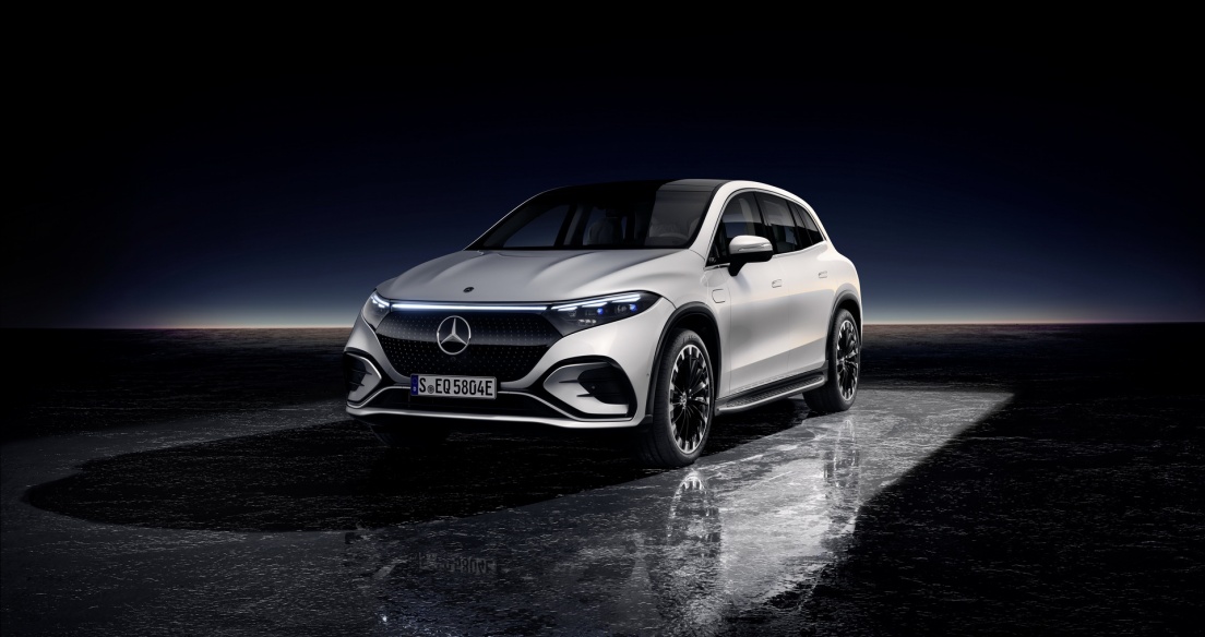 Mercedes-Benz EQS SUV 2023 ra mắt: Ông vua mới trong phân khúc SUV hạng sang thuần điện