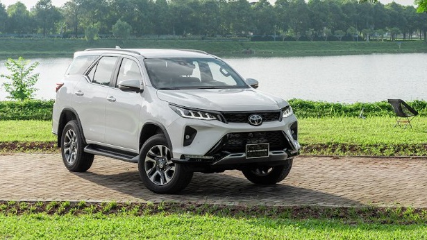 Toyota Fortuner bản nâng cấp trình làng tại Việt Nam, thêm nhiều trang bị đáng chú ý