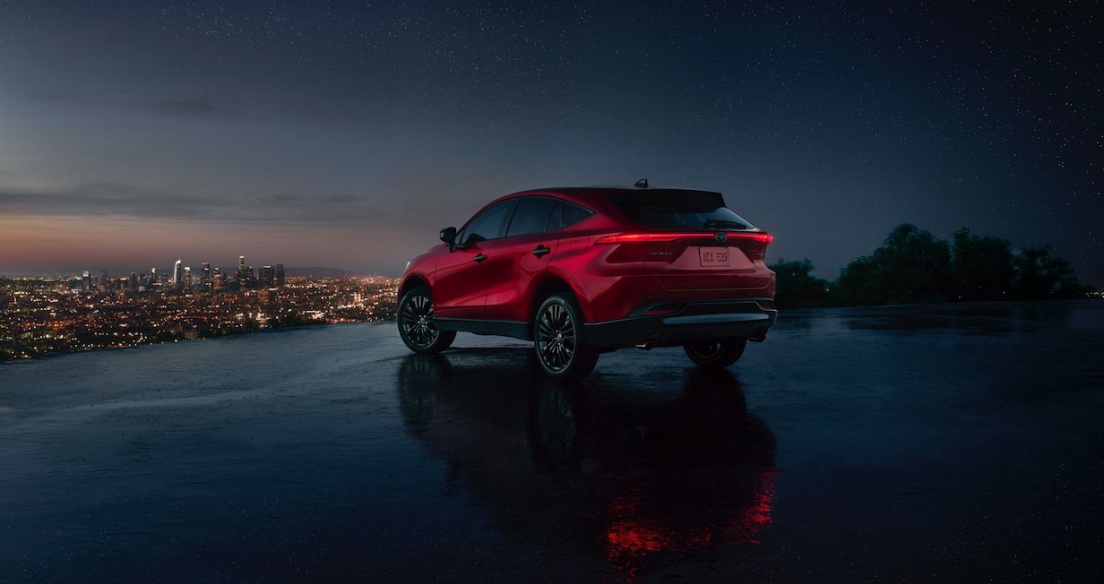 Toyota Venza 2023 ra mắt với hệ thống thông tin giải trí mới và phiên bản ‘Bóng đêm’