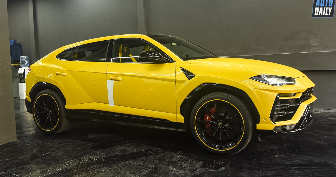 Cận cảnh Siêu SUV Lamborghini Urus Pearl Capsule 2022 đầu tiên về Việt Nam