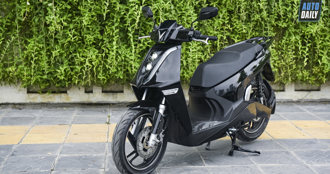 Đánh giá nhanh VinFast Theon S 2022: Xe máy điện đi 150 km/lần sạc